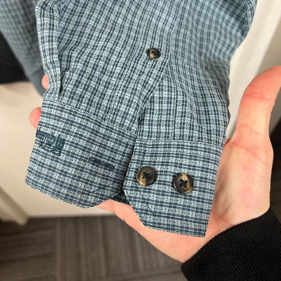 Columbia two toned blue plaid button up long sleeve shirt. Hiking - Picture 5 of 8